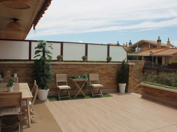 Керамогранит Ordesa Anti-Slip Marron 15x60 от Gres de Aragon (Испания)