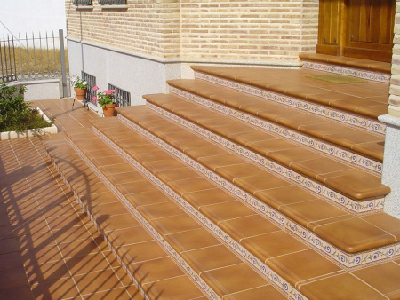 Плинтус Rodapie Rodamanto 8.6x31 от Gresmanc (Испания)